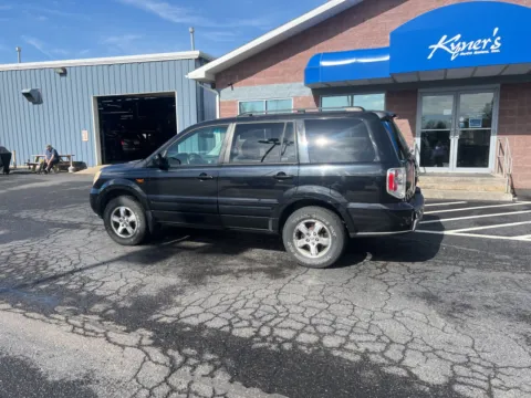 Another view of 2006 Honda Pilot EX-L for sale in Chambersburg, PA at Kyner's Auto Sales, Inc.