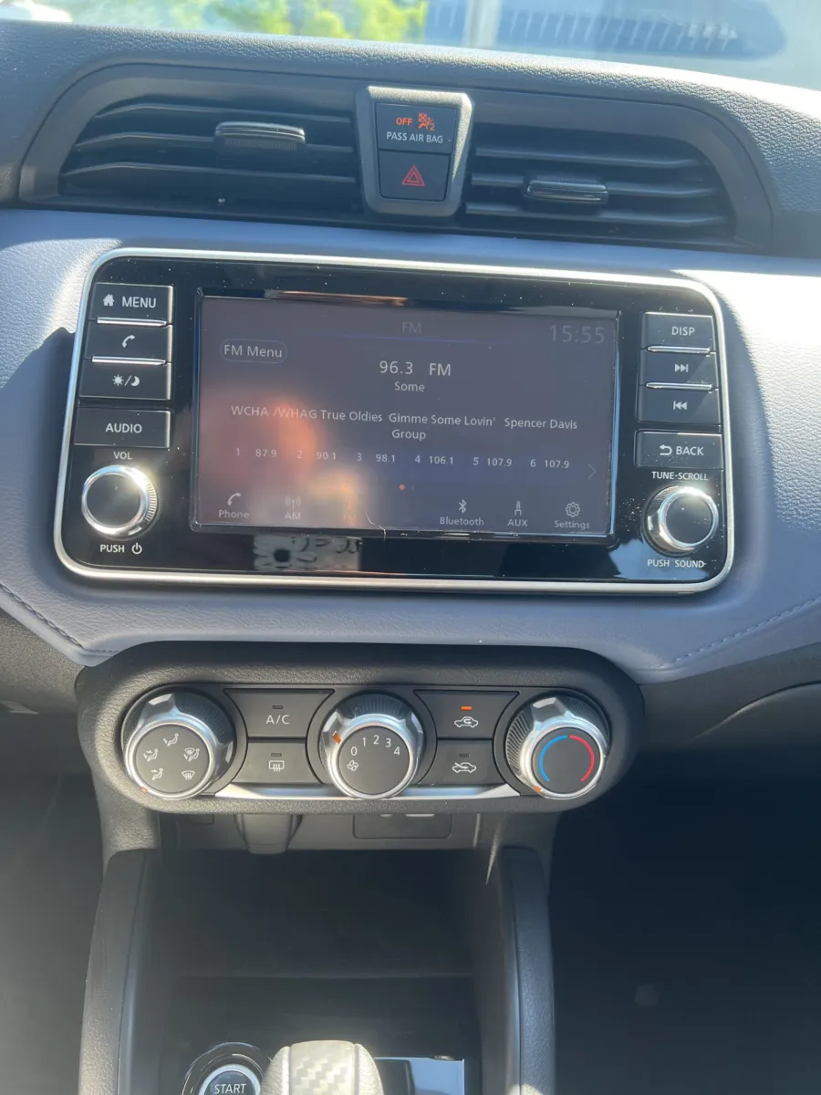 2024 Nissan Versa 1.6 SV — photo 15