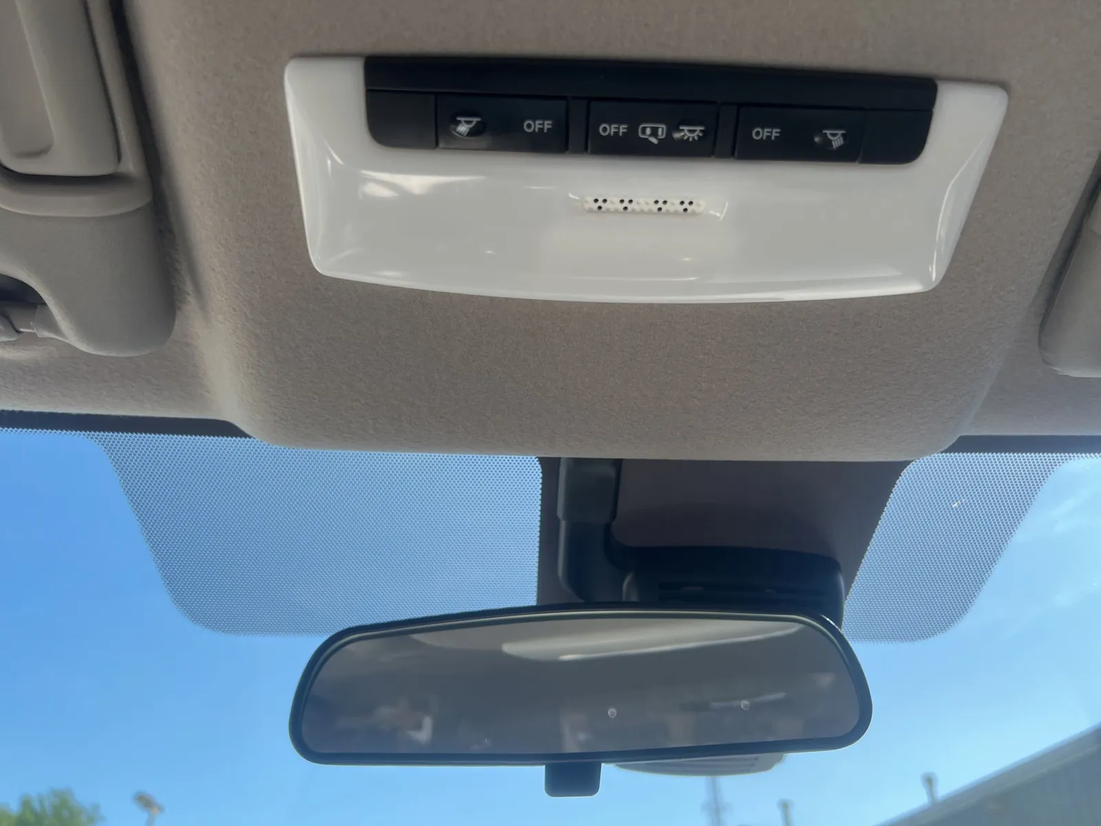 2024 Nissan Versa 1.6 SV — photo 18
