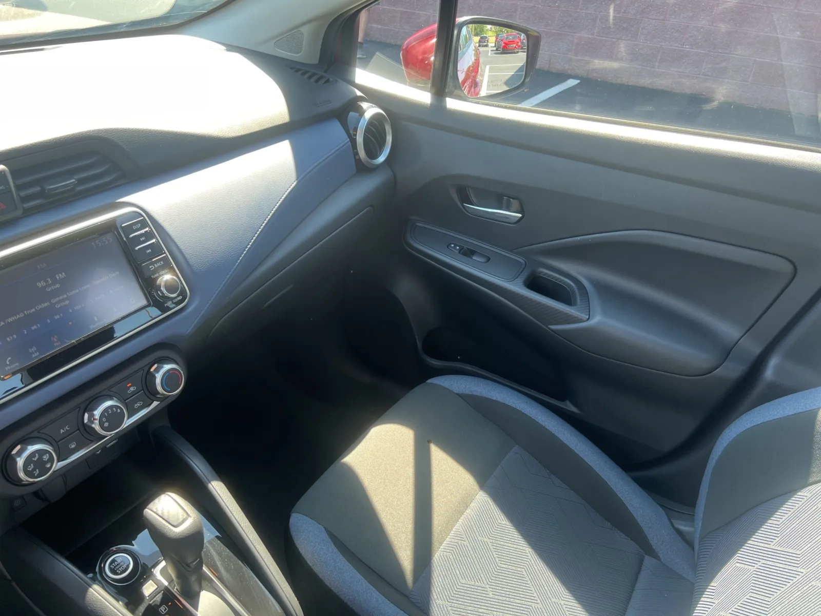 2024 Nissan Versa 1.6 SV — photo 12