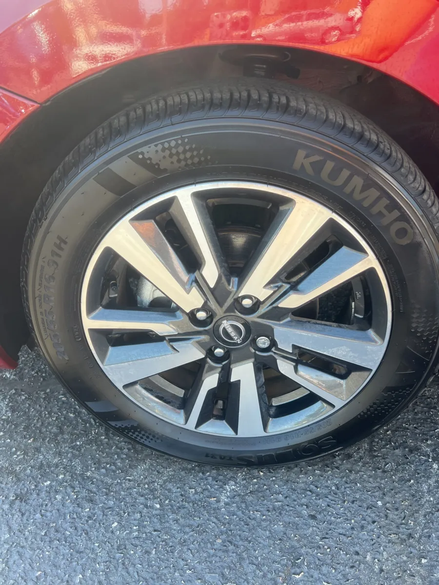 2024 Nissan Versa 1.6 SV — photo 10