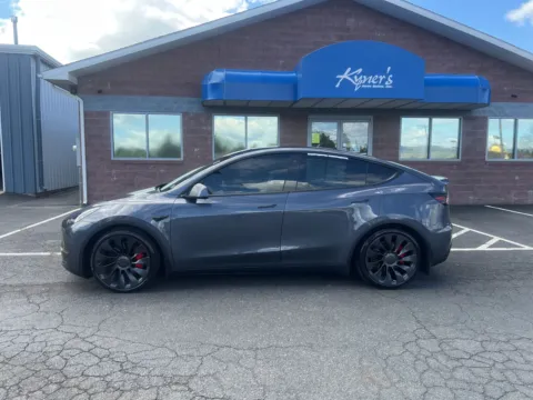 Photos of 2022 Tesla Model Y Performance for sale in Chambersburg, PA at Kyner's Auto Sales, Inc.