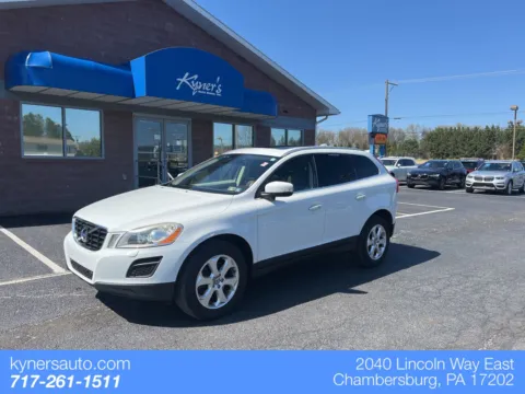 White 2013 Volvo XC60 3.2 for sale in Chambersburg, PA