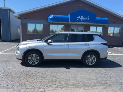 Another view of 2022 Mitsubishi Outlander ES for sale in Chambersburg, PA at Kyner's Auto Sales, Inc.