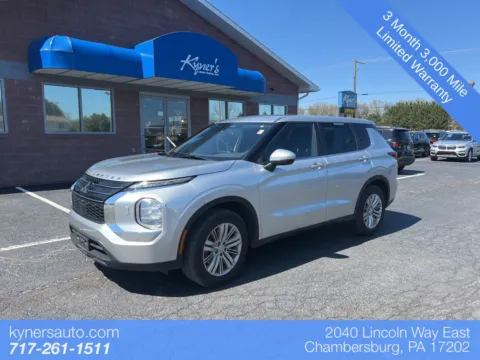 Silver 2022 Mitsubishi Outlander ES for sale in Chambersburg, PA
