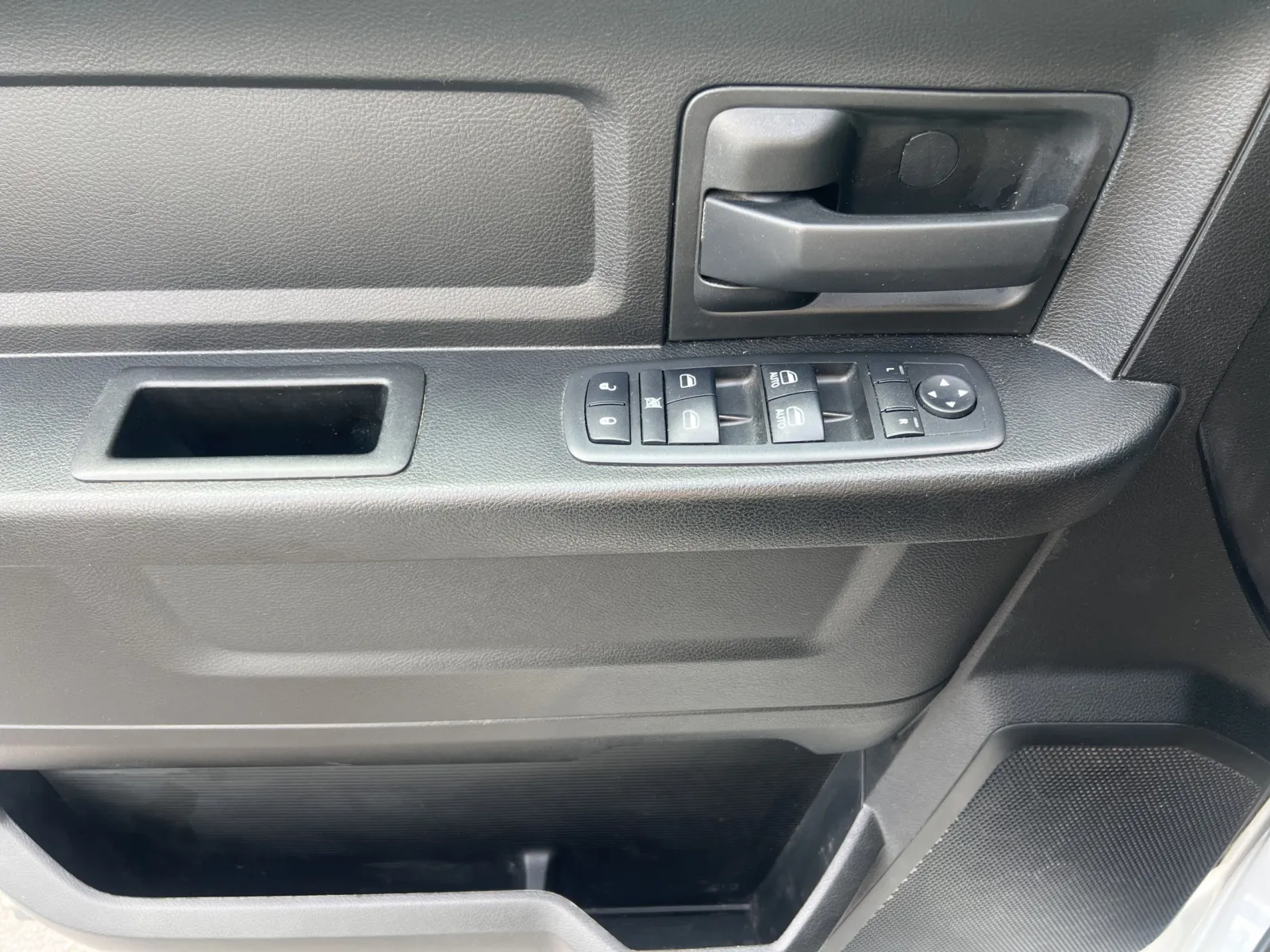 2019 Ram 1500 Classic Tradesman — photo 23