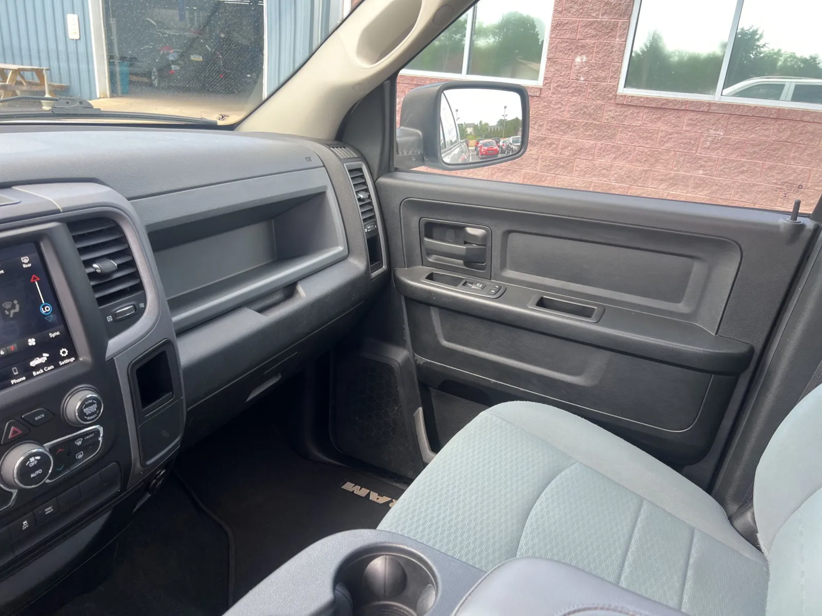 2019 Ram 1500 Classic Tradesman — photo 14