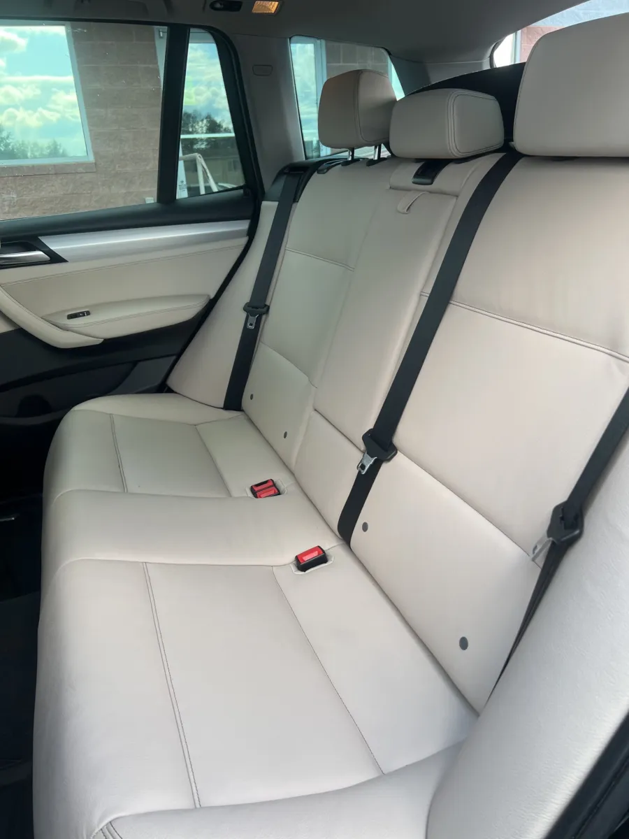 2017 BMW X3 xDrive35i — photo 22