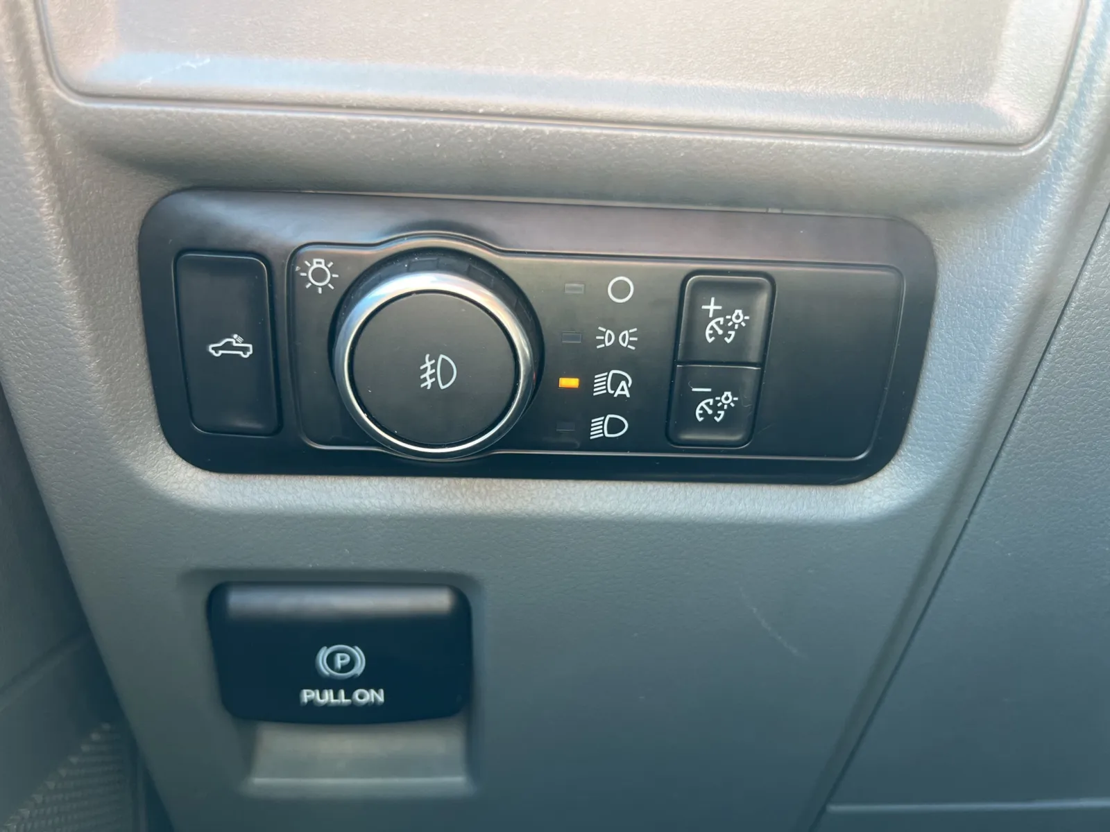 2021 Ford F-150 XL — photo 19