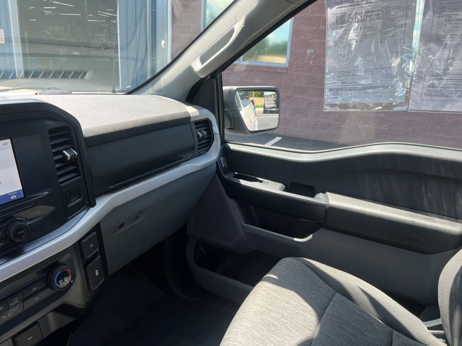 2021 Ford F-150 XL — photo 11