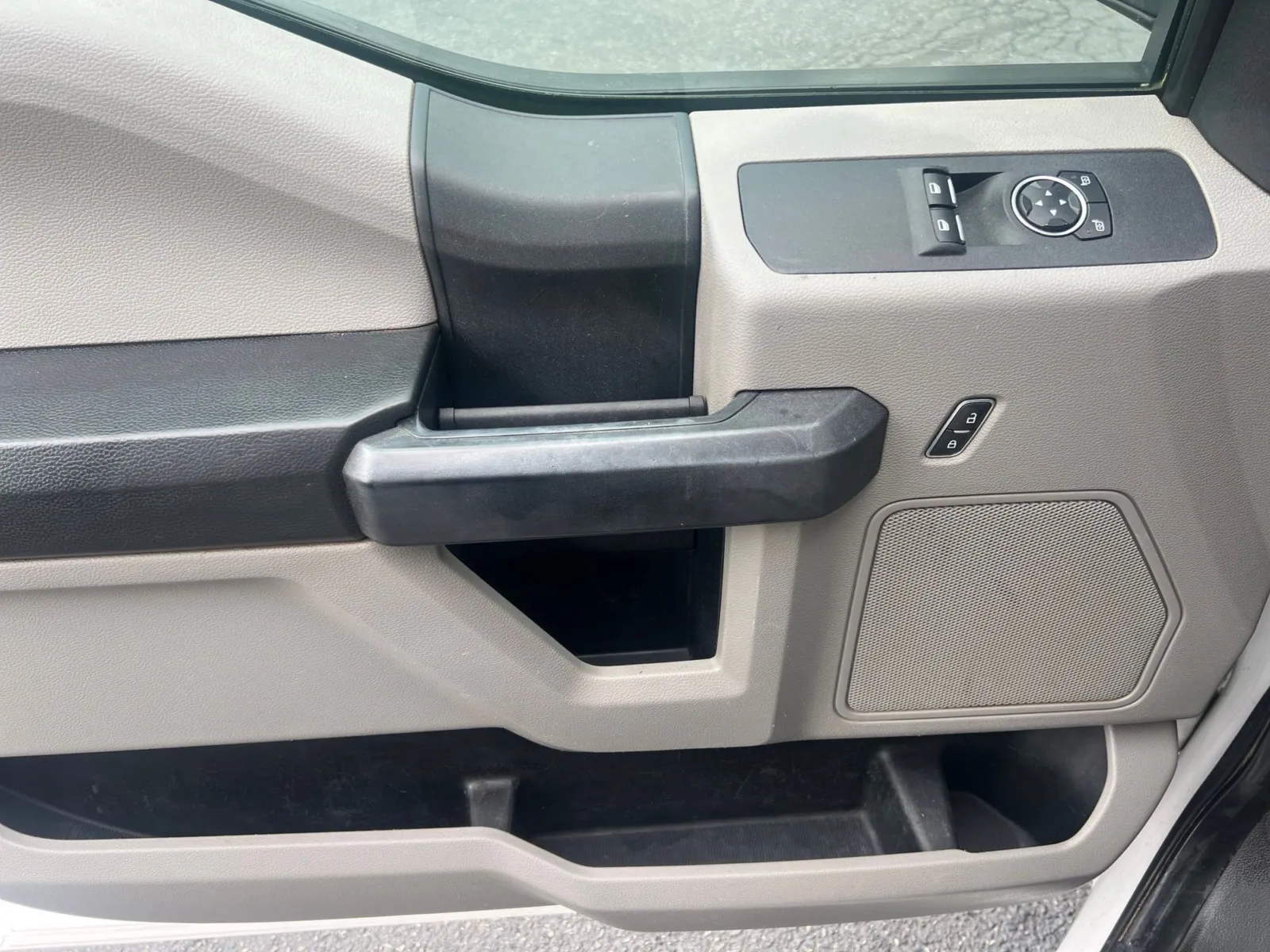 2017 Ford F-350SD XL — photo 22
