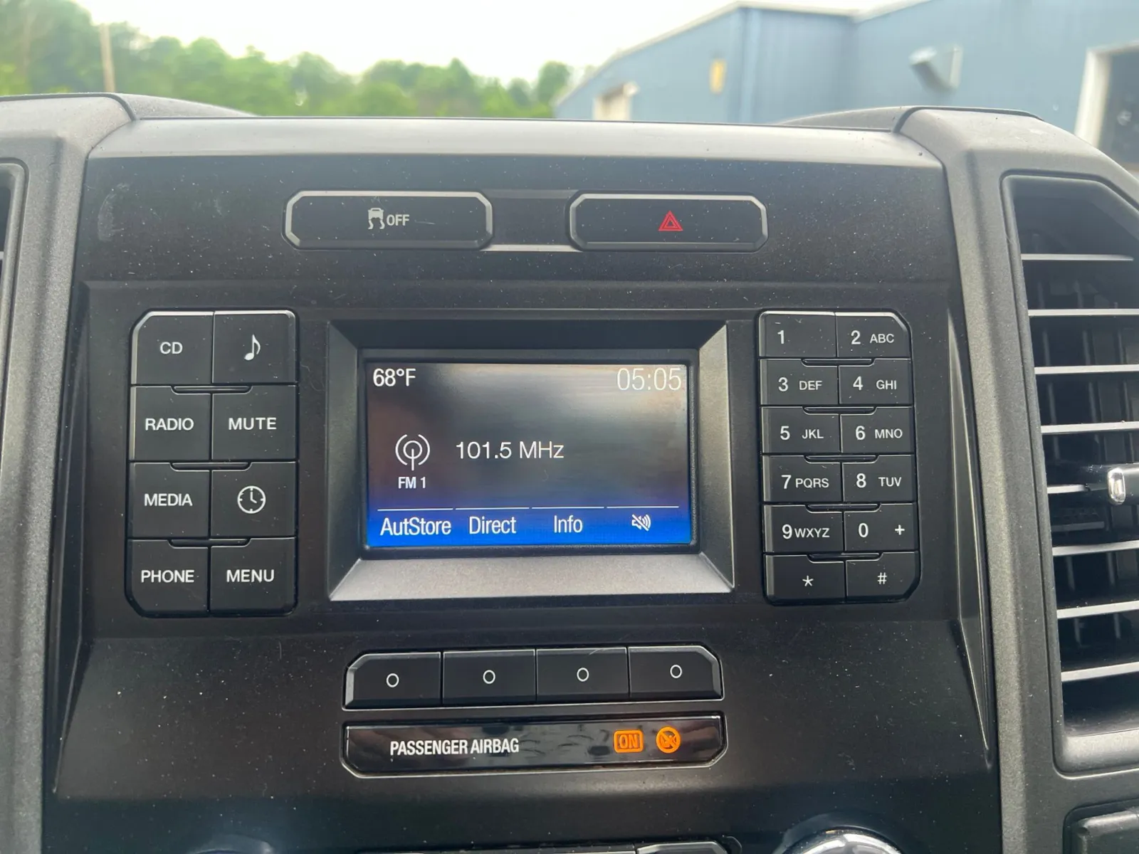 2017 Ford F-350SD XL — photo 17