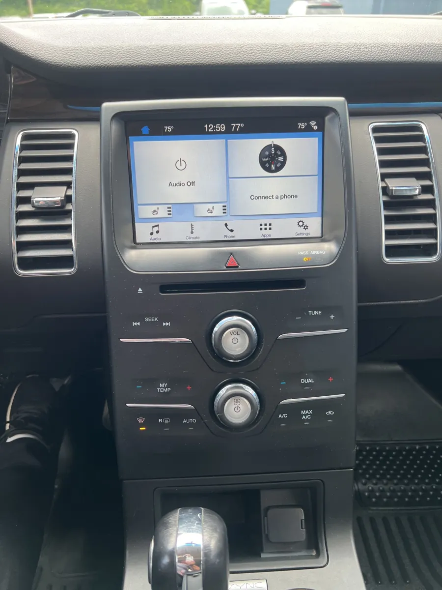 2019 Ford Flex SEL — photo 15