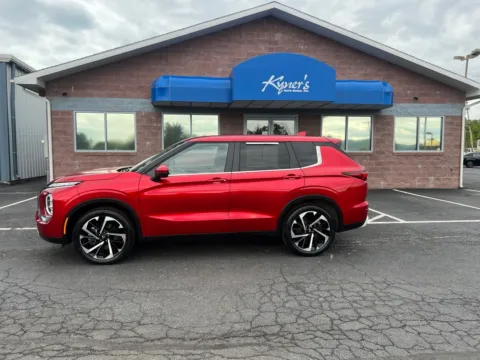 Another view of 2024 Mitsubishi Outlander SE for sale in Chambersburg, PA at Kyner's Auto Sales, Inc.