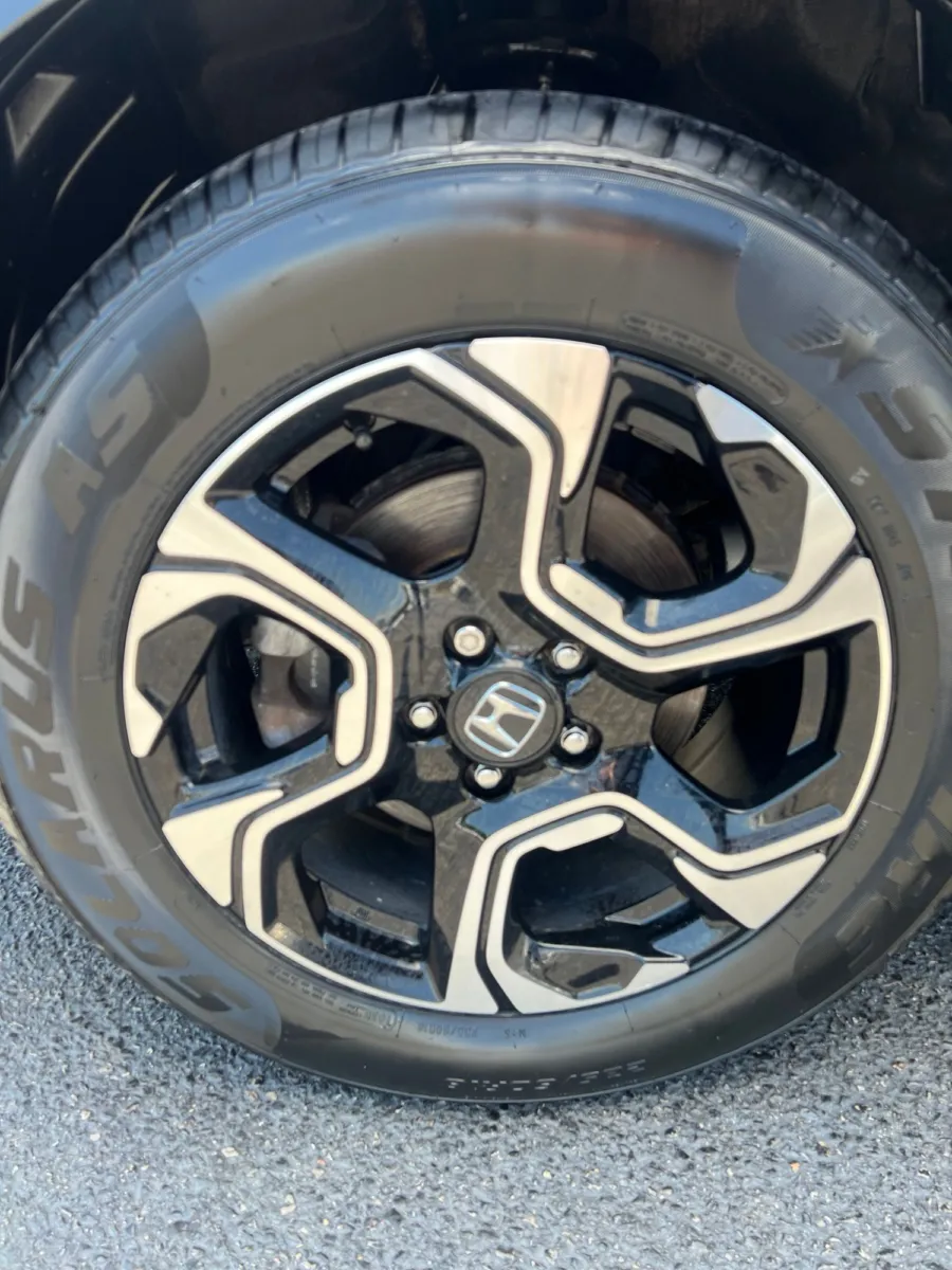 2017 Honda CR-V Touring — photo 10