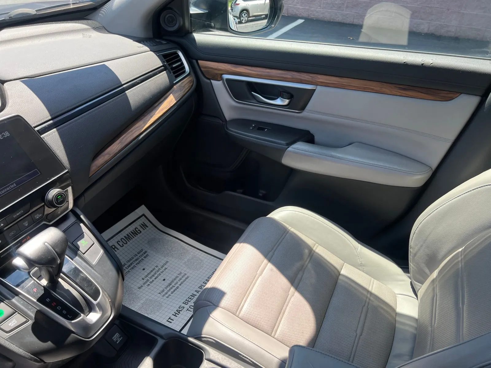 2017 Honda CR-V Touring — photo 12
