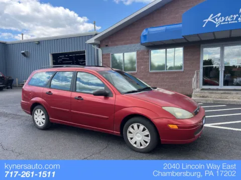 Beige 2004 Ford Focus SE for sale in Chambersburg, PA