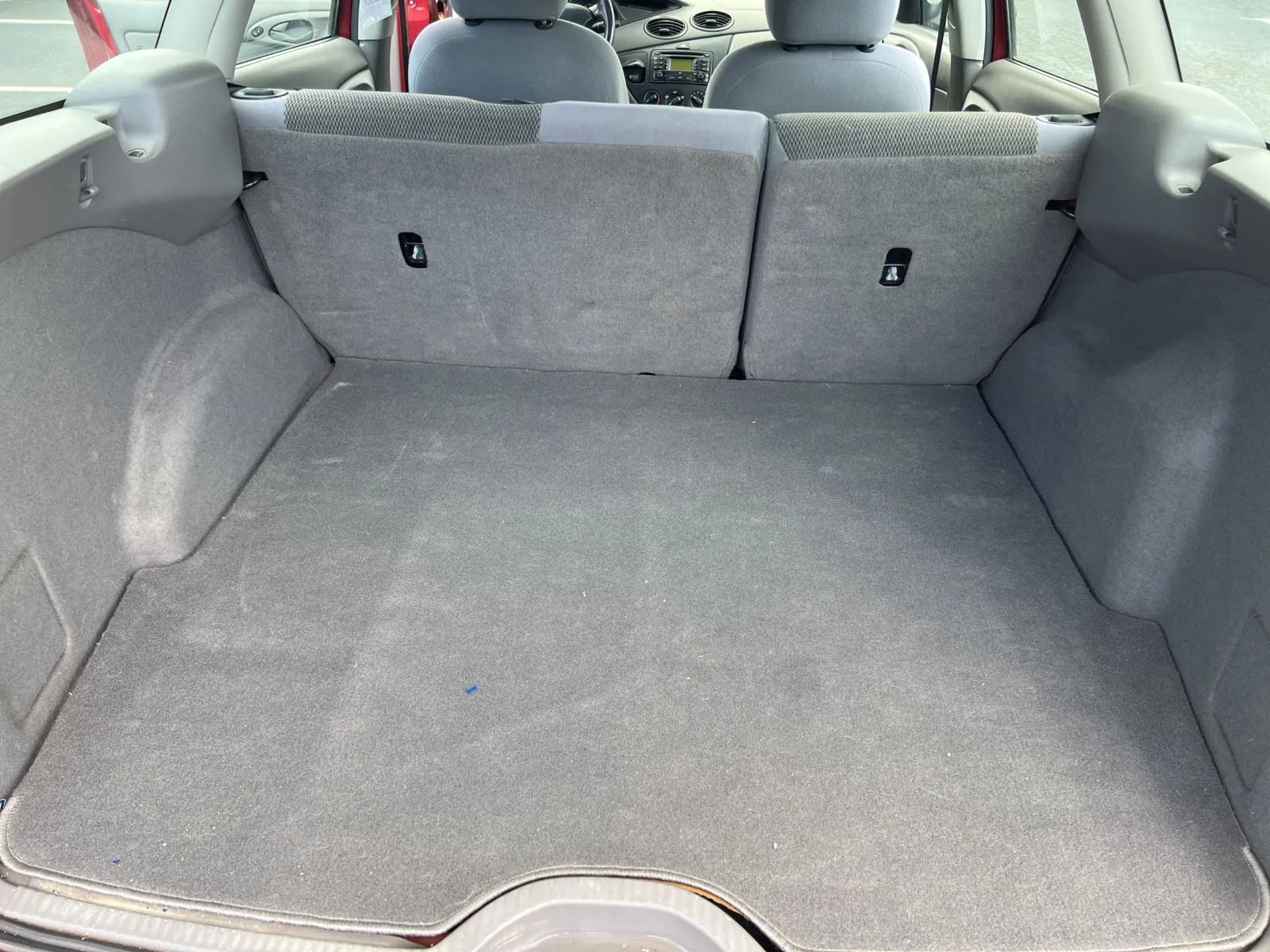 2004 Ford Focus SE — photo 13