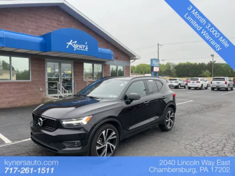 Black 2020 Volvo XC40 R-Design for sale in Chambersburg, PA