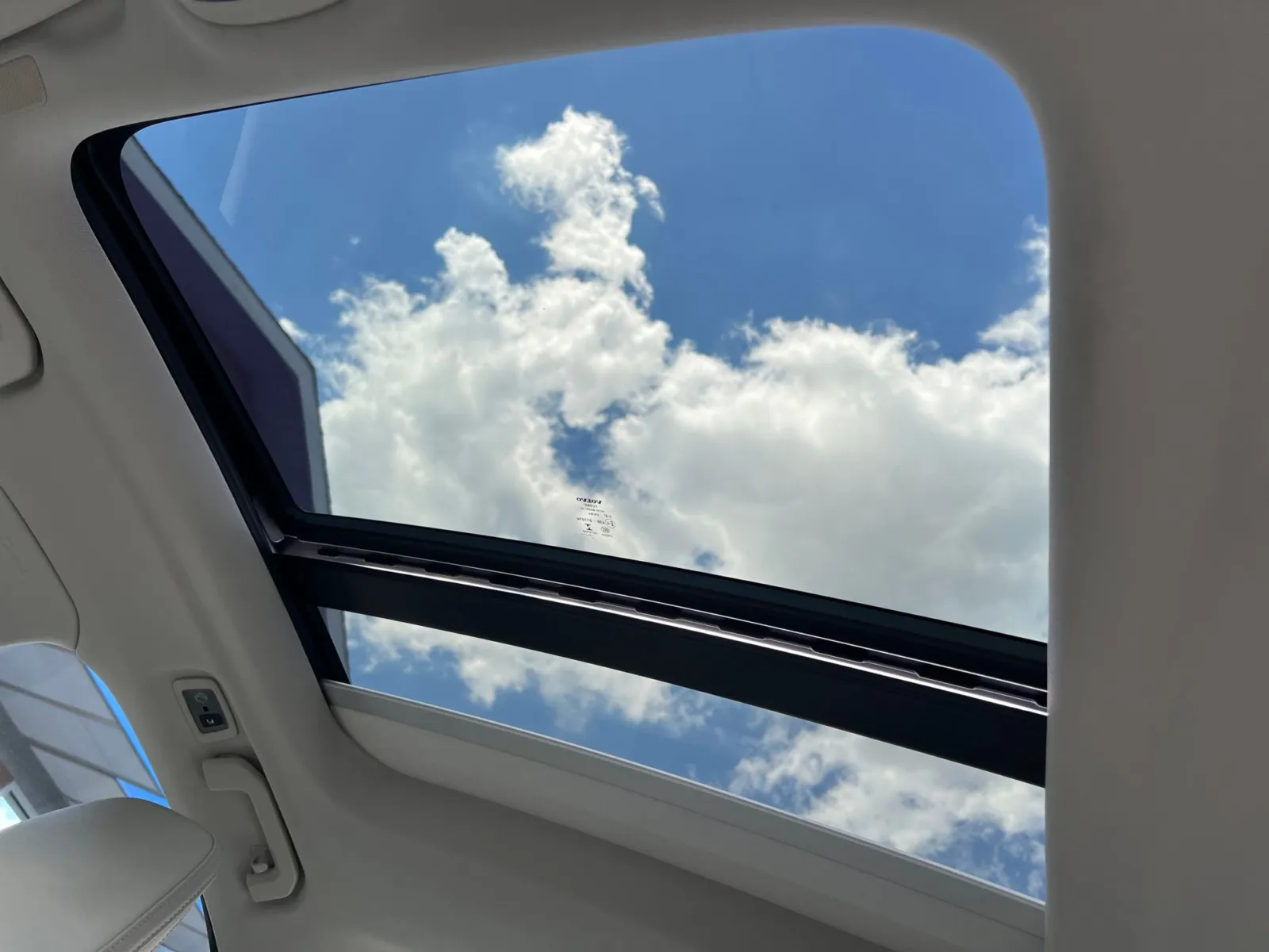 2020 Volvo S60 T6 Momentum — photo 26