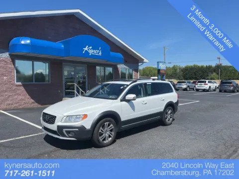 White 2015 Volvo XC70 T5 Premier for sale in Chambersburg, PA