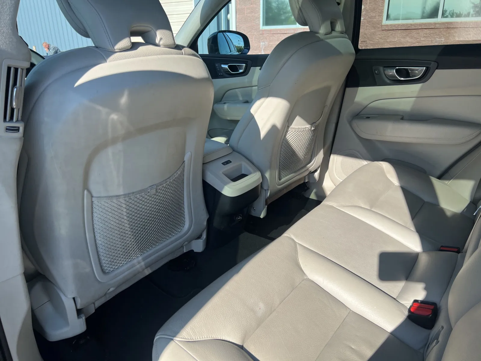 2019 Volvo XC60 T5 Momentum — photo 21