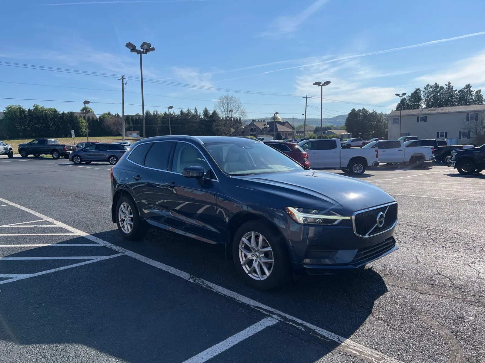2019 Volvo XC60 T5 Momentum — photo 7