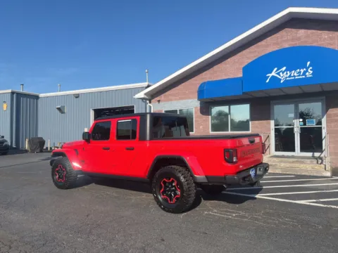More photos of 2022 Jeep Gladiator Willys at Kyner's Auto Sales, Inc., PA