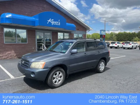 Black 2002 Toyota Highlander V6 for sale in Chambersburg, PA
