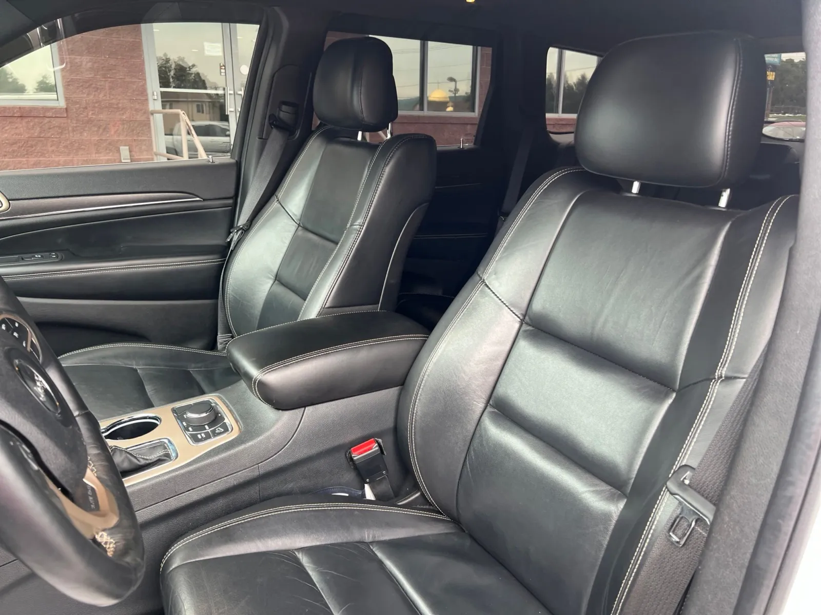 2017 Jeep Grand Cherokee Limited — photo 13