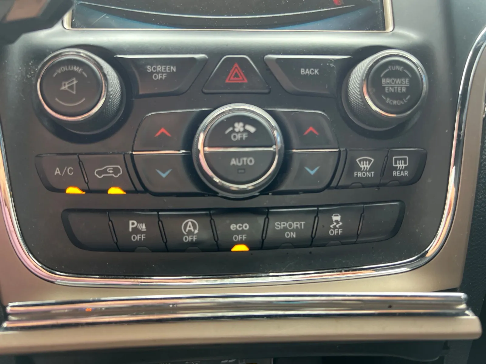 2017 Jeep Grand Cherokee Limited — photo 18