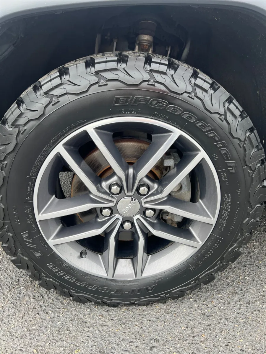 2017 Jeep Grand Cherokee Limited — photo 10