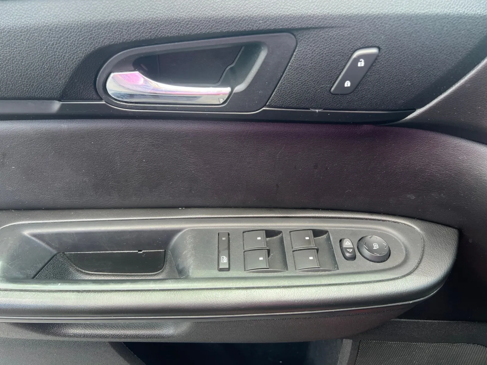 2015 Chevrolet Traverse LT — photo 22
