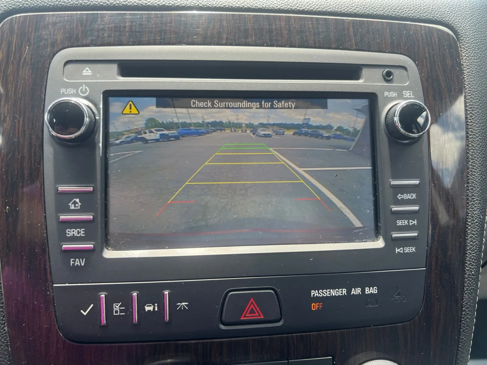 2015 Chevrolet Traverse LT — photo 17