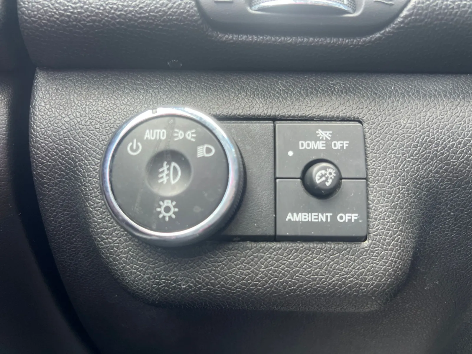 2015 Chevrolet Traverse LT — photo 21
