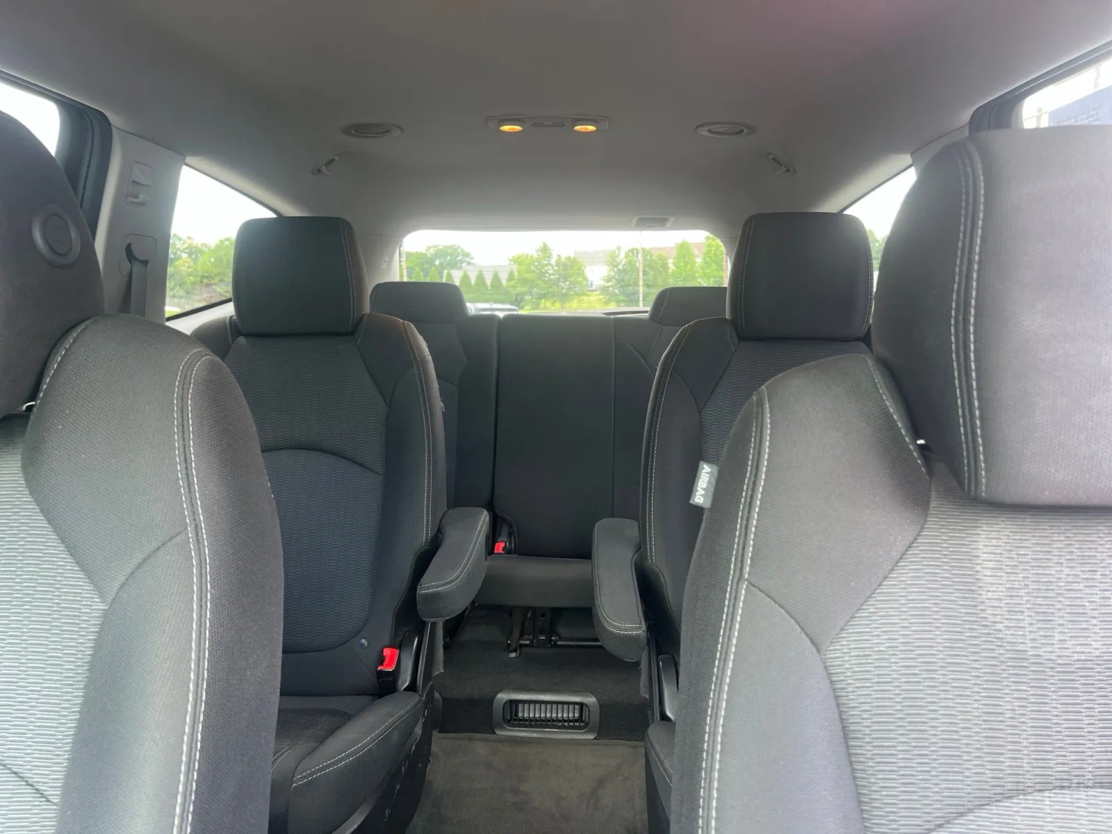 2015 Chevrolet Traverse LT — photo 23