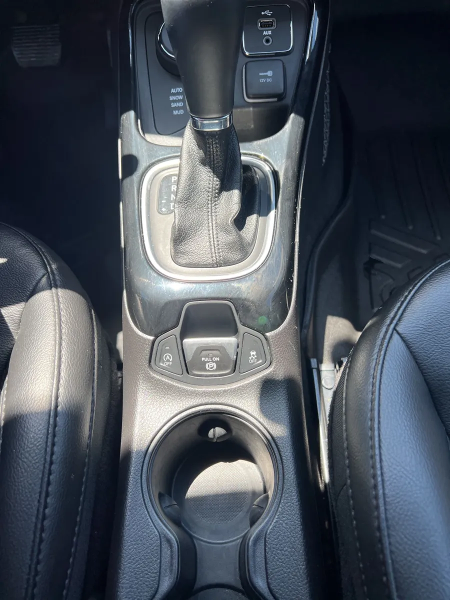 2018 Jeep Compass Latitude — photo 18