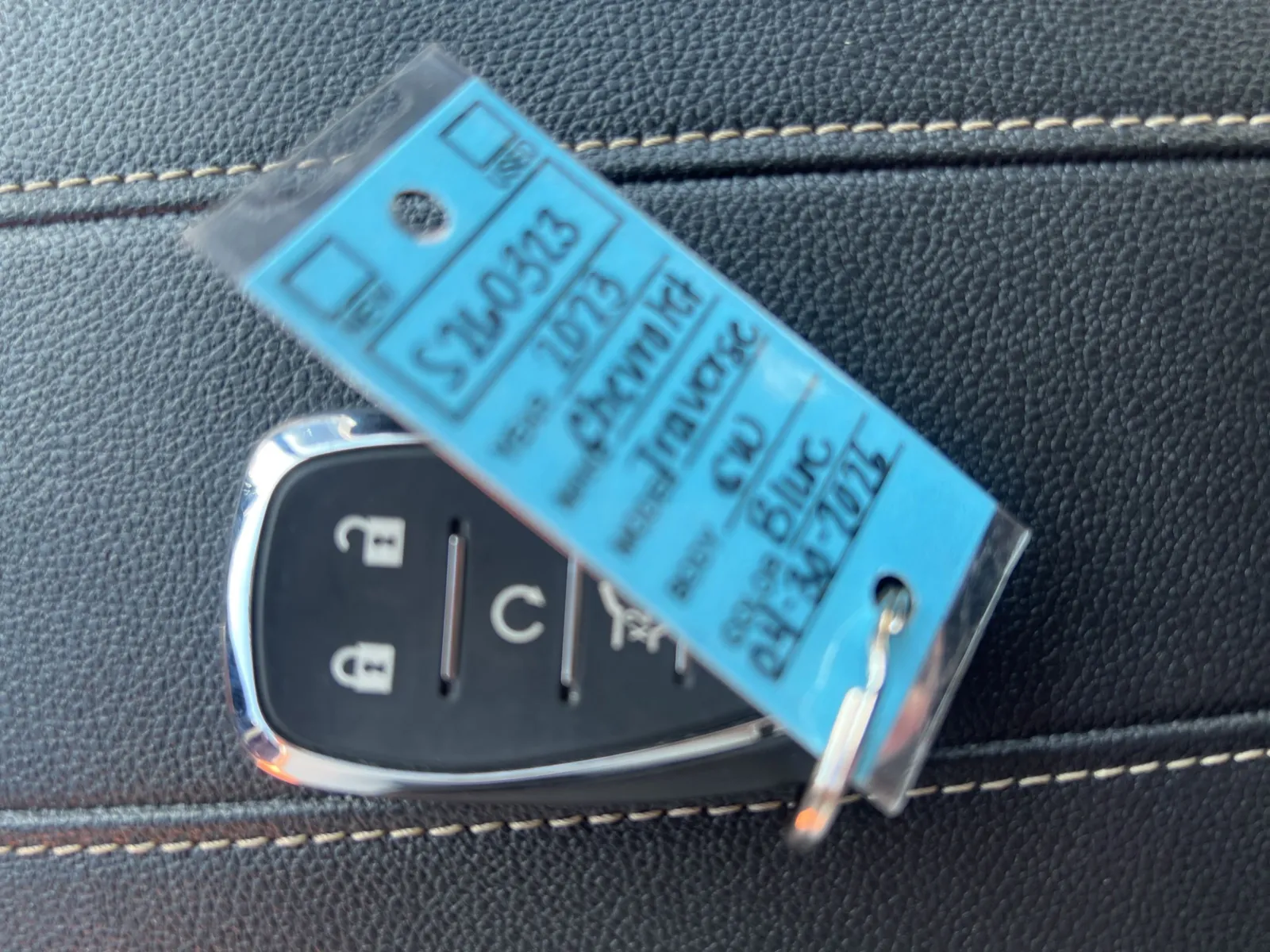 2023 Chevrolet Traverse LT Leather — photo 12