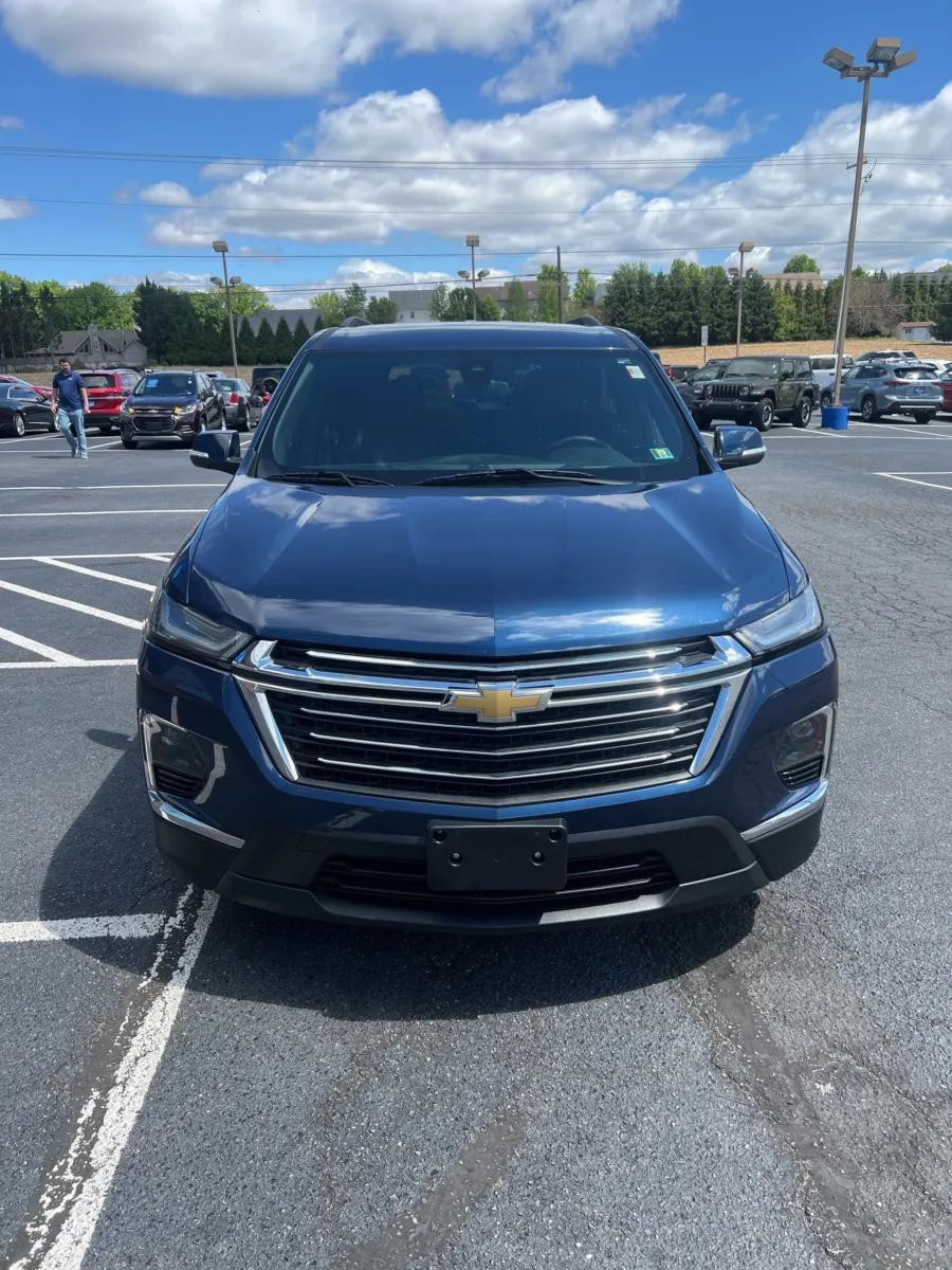 2023 Chevrolet Traverse LT Leather — photo 9