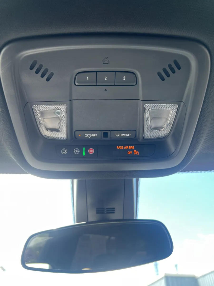 2023 Chevrolet Traverse LT Leather — photo 20