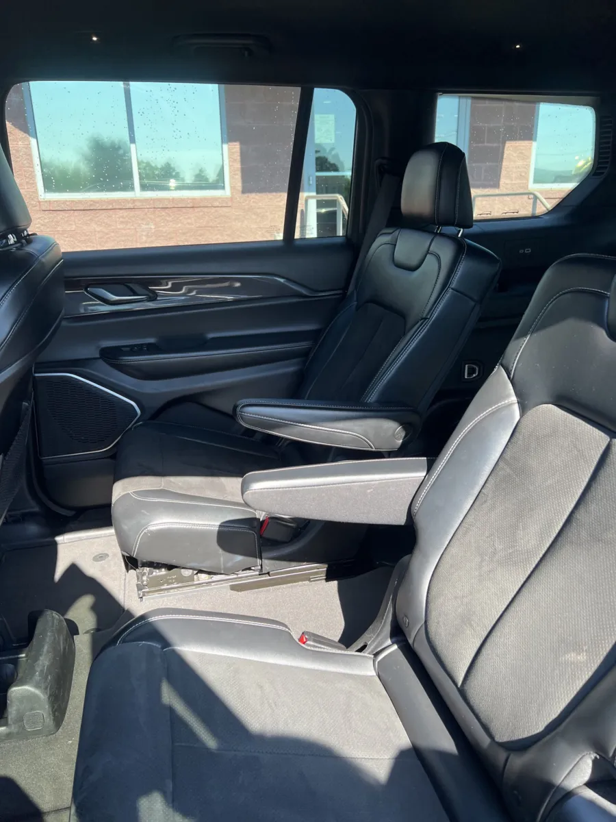 2021 Jeep Grand Cherokee L Altitude — photo 22