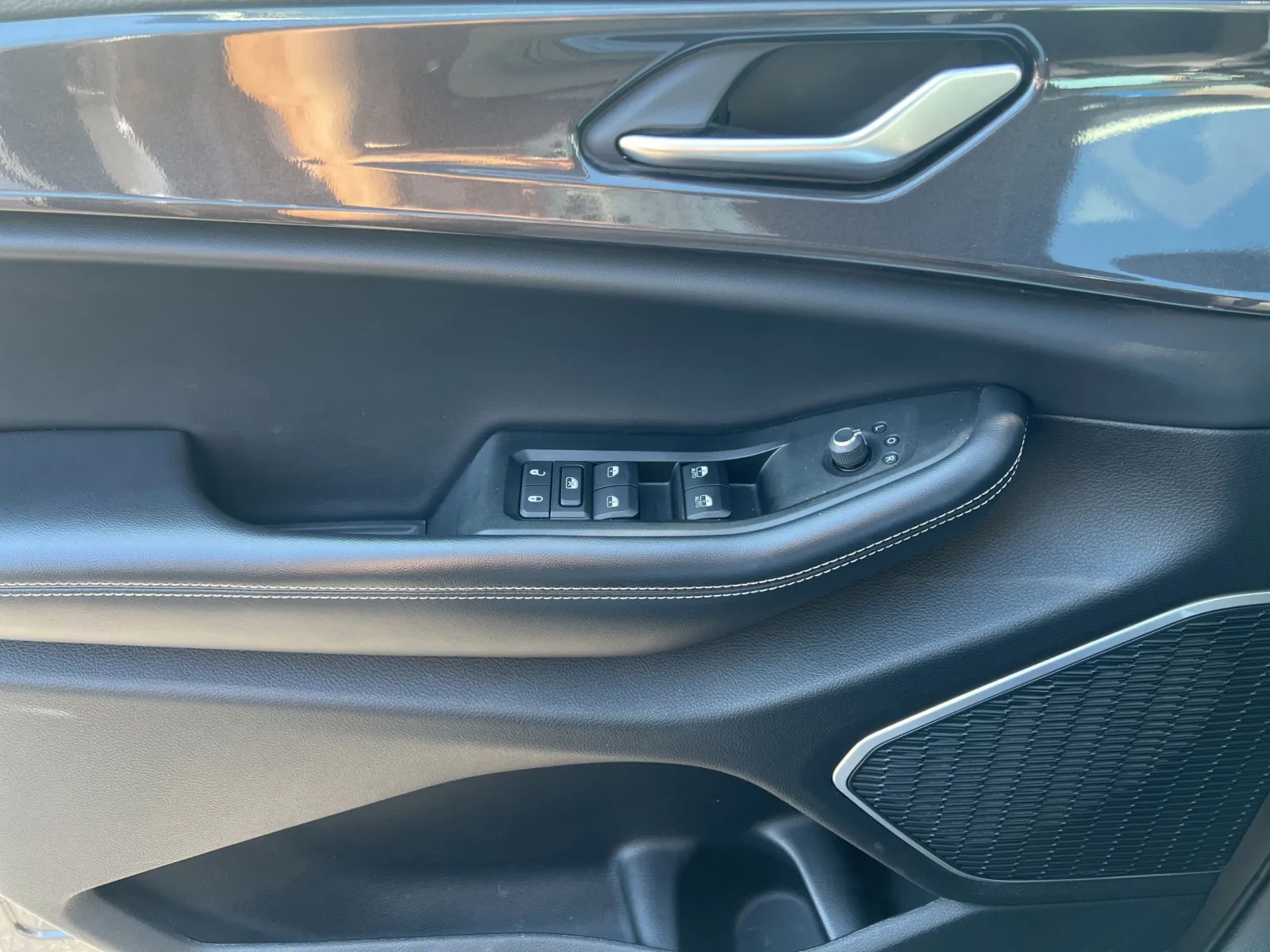 2021 Jeep Grand Cherokee L Altitude — photo 19