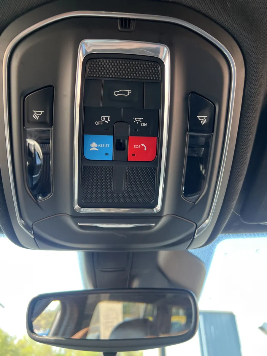2021 Jeep Grand Cherokee L Altitude — photo 17