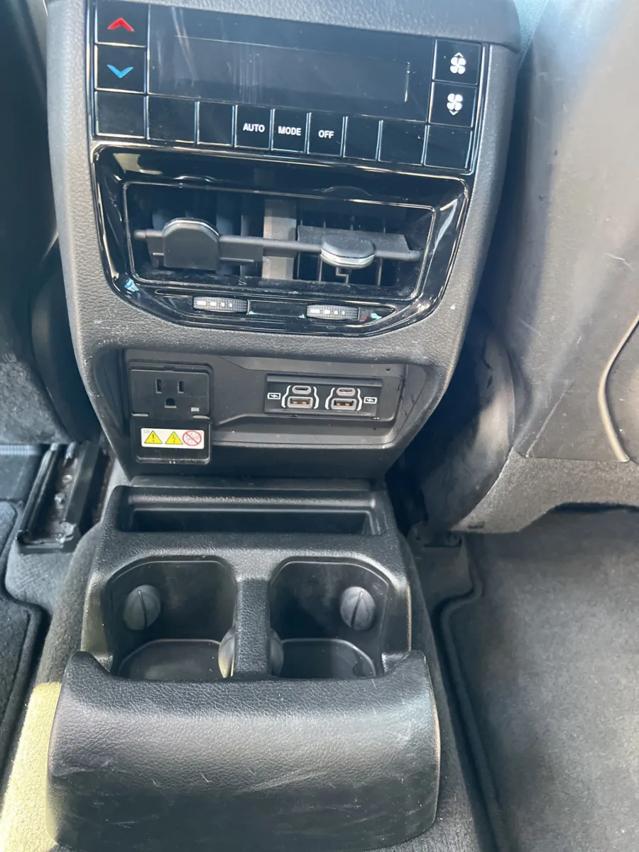 2021 Jeep Grand Cherokee L Altitude — photo 23