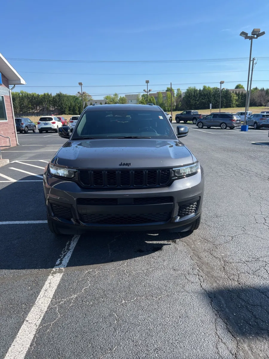 2021 Jeep Grand Cherokee L Altitude — photo 10