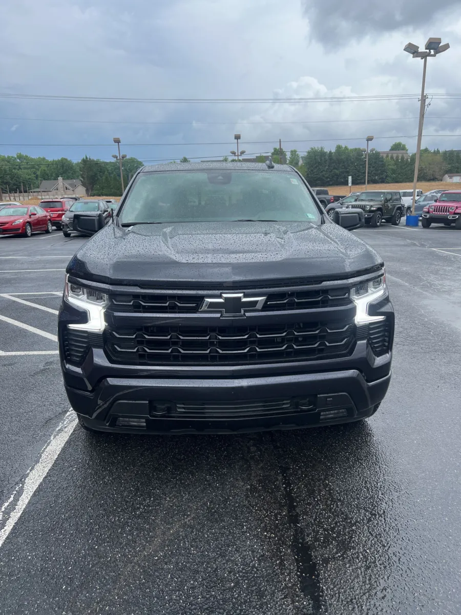 2024 Chevrolet Silverado 1500 RST — photo 5