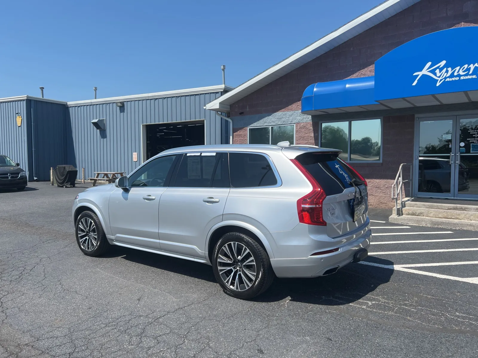 2020 Volvo XC90 T6 Momentum — photo 4