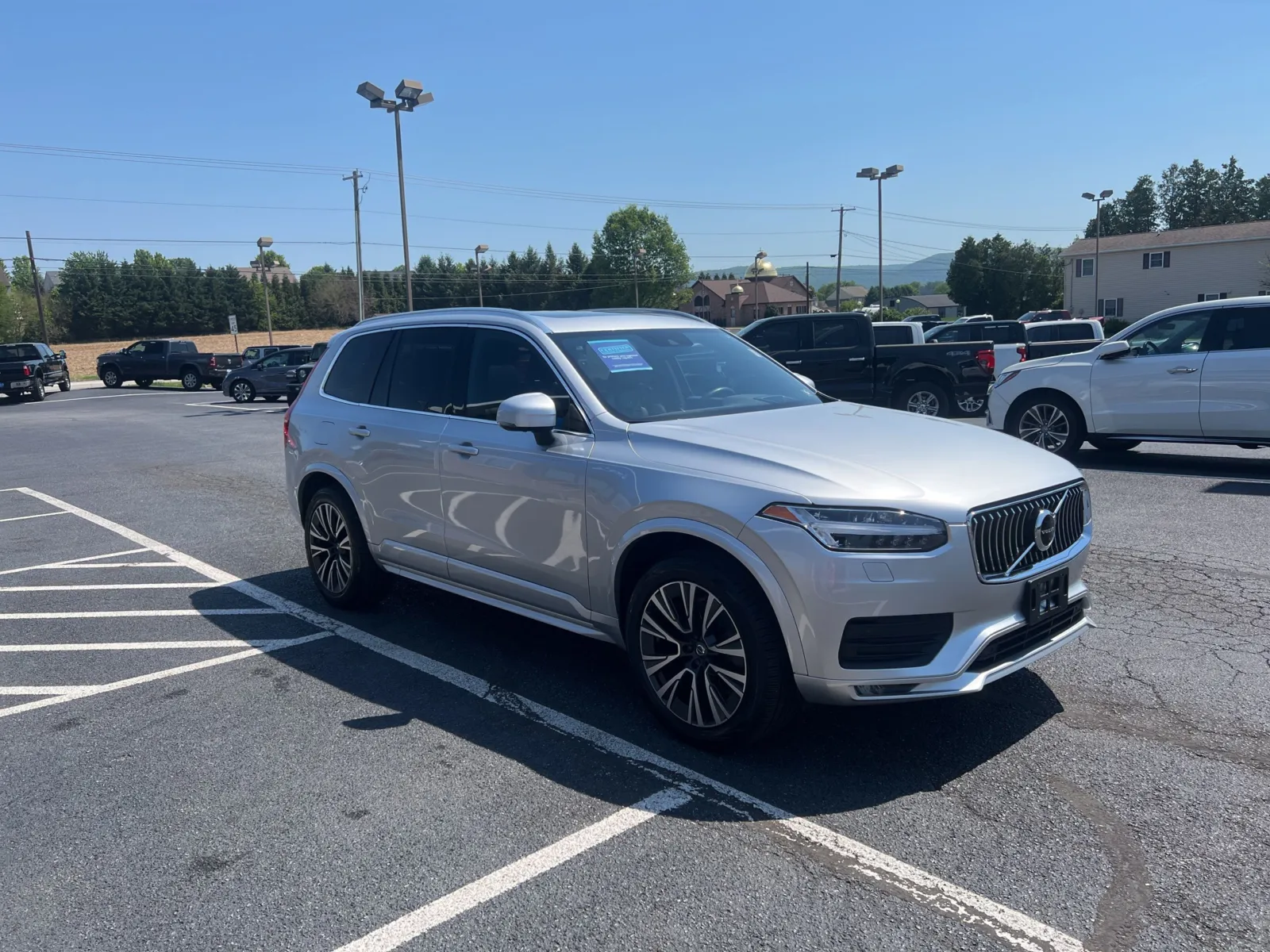 2020 Volvo XC90 T6 Momentum — photo 8