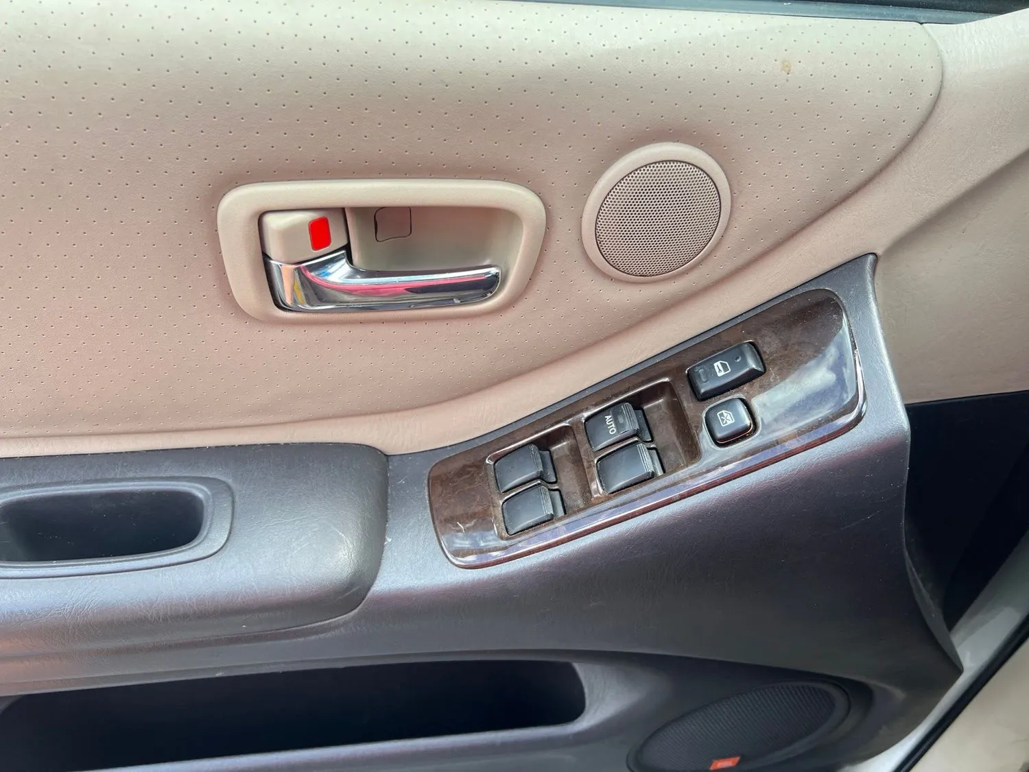 2001 Toyota Highlander V6 — photo 13