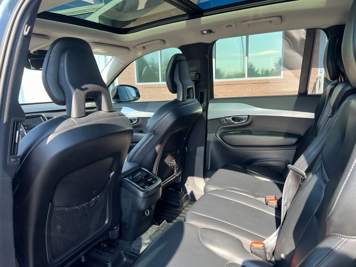 2018 Volvo XC90 T5 Momentum — photo 19